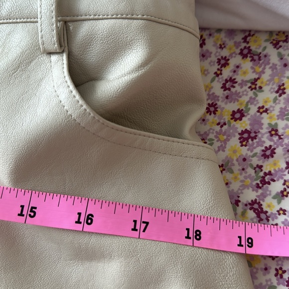 WAYF 5 Pocket Midi Skirt in Premium Vegan Leather, size L - Picture 8 of 8